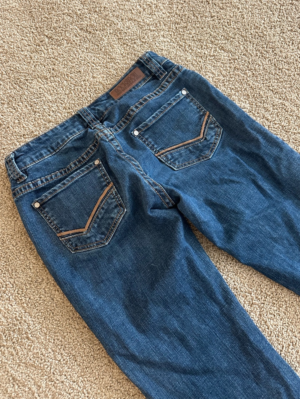 Women's Jeans in Dark Blue - Casual Everyday Style